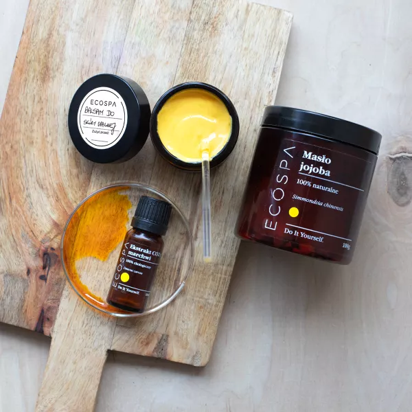 Balsam z masłem jojoba i ekstraktem CO2 z marchwi do pielęgnacji skóry opalonej