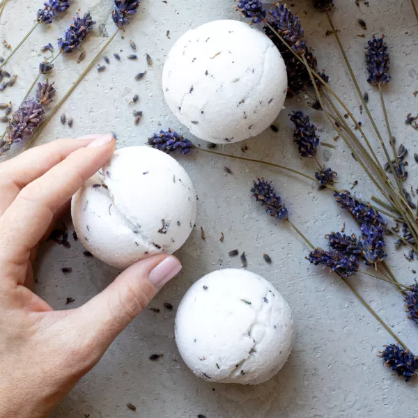 Musujące kule kąpielowe - lawendowe pole