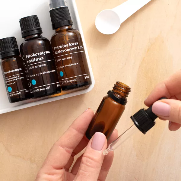 Regenerujące serum do paznokci 3 x AKTYWNE