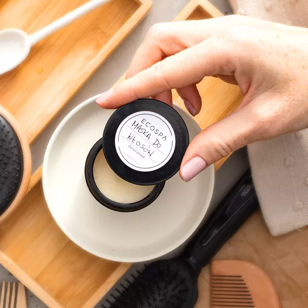 Regenerująca maska do włosów z olejem makadamia