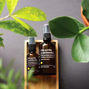 Olej perilla (z pachnotki) tłoczony na zimno
