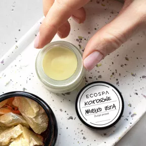 Kokosowe masełko do ust