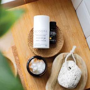 Intensywnie regenerujący krem-maska do stóp z olejem kokosowym i winogronowym