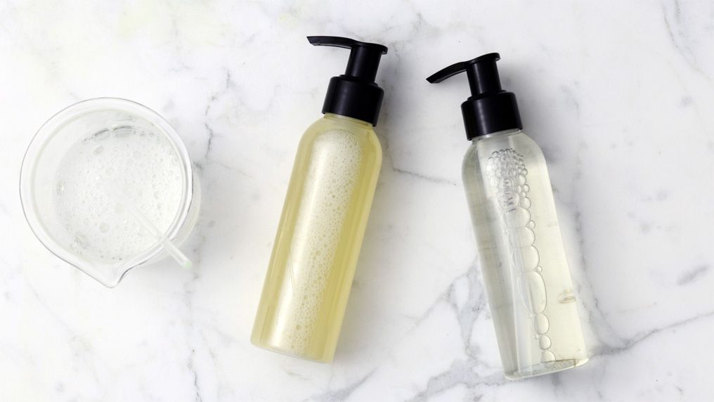 Jak zrobić szampon i domowe kosmetyki myjące?