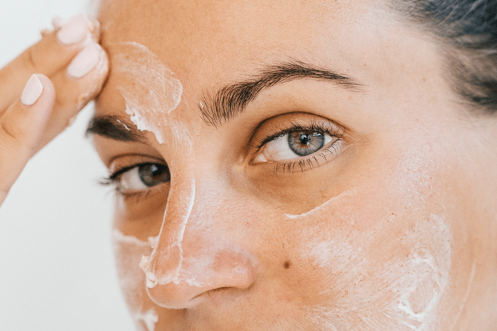 Wiosenna pielęgnacja skóry, czyli jak zadbać o skórę po zimie?