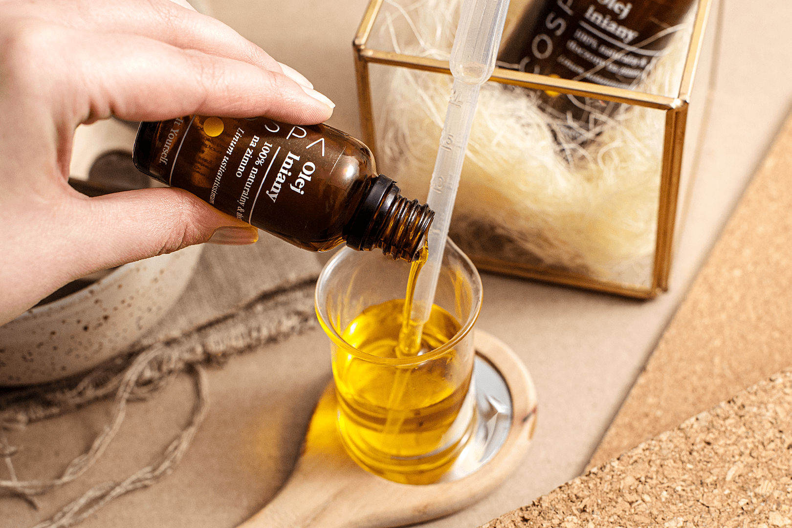 Olej lniany – naturalna pielęgnacja skóry i włosów