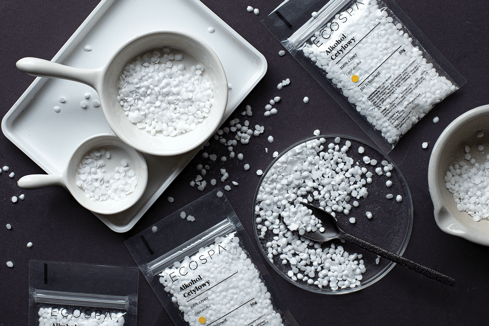 Do czego wykorzystywany jest alkohol cetylowy w kosmetyce?