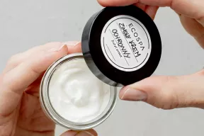 Naturalny krem regenerująco-ochronny do twarzy