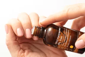 Pękające paznokcie – przyczyny i skuteczne naturalne rozwiązania