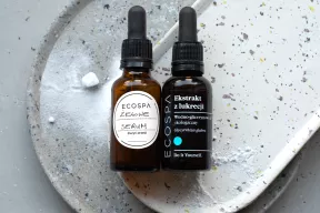 Hialuronowe serum na przebarwienia z kwasem kojowym i ekstraktem z lukrecji