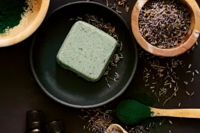 Odświeżająca kostka do kąpieli stóp